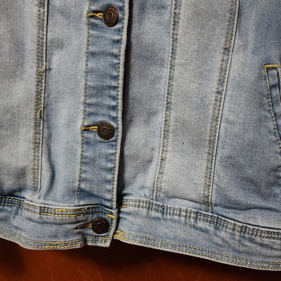 Youth XL (14-16) Cat & Jack Blue Denim Jean Jacket - Picture 6 of 10